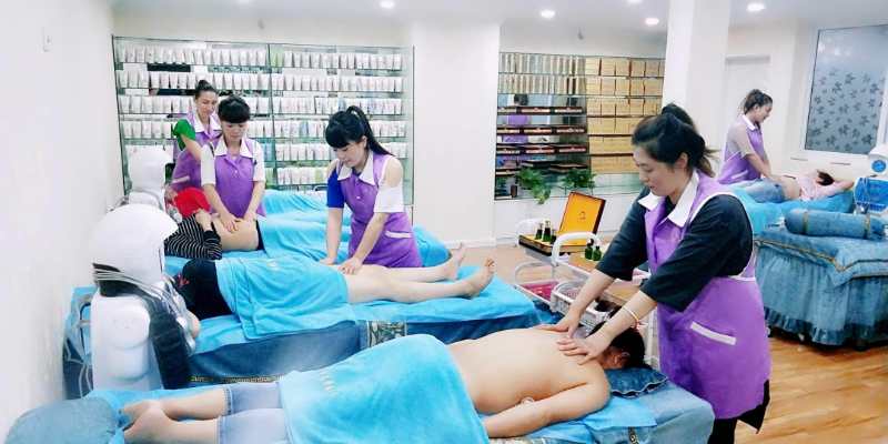 洛陽(yáng)總店店內環(huán)境